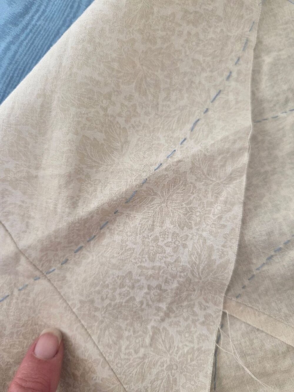 VTG Handmade Quilt Top Victorian Lady Floral Bow Border 75x65 Cream Blue Cotton - Picture 8 of 14
